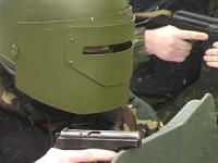 В Липецке милицейский спецназ нашел в машине гранаты 