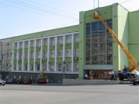 Администрация Липецка ко Дню города обновила фасад