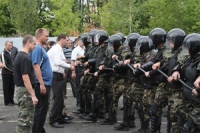Милиционеров Липецка учили тому, как освобождать дороги от митингующих