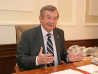 Горсовет Липецка временно возглавил главный бухгалтер НЛМК 
