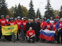 В Липецке стартовал международный паралимпийский велопробег «Мир без барьеров и границ!»