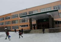 В школах Липецка начали принимать документы от родителей будущих первоклассников