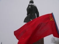В Липецке «одели» памятник Ленину
