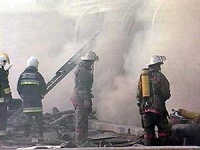 Ссора закончилась пожаром и эвакуацией Ссора закончилась пожаром и эвакуацией