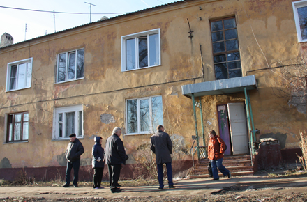 Частный инвестор сообщил о главной причине задержки расселения людей из опасного дома на окраине Липецка