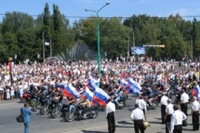 В Липецке флаг России популяризировали с помощью байкеров
