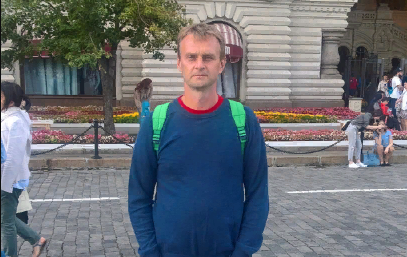 Скандального липецкого журналиста насильно доставили в СК по делу об оскорблении представителя власти