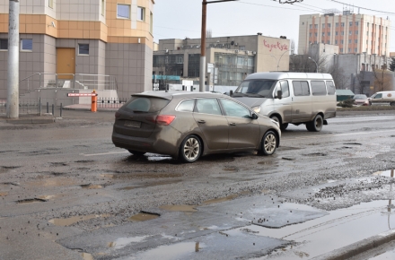 Липецкие власти «наказали» подрядчиков на 11 млн рублей за «убитые» дороги