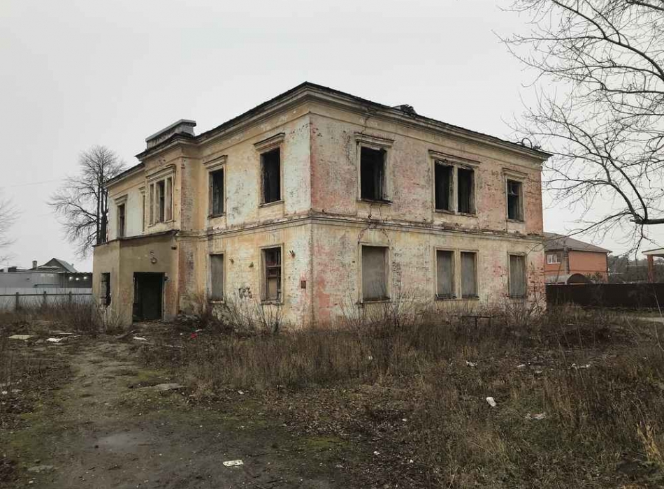 На окраине Липецка разрушается уникальный памятник архитектуры 19 века