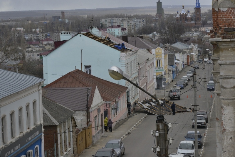 Старинные здания Ельца продолжают разваливаться на глаза у чиновников