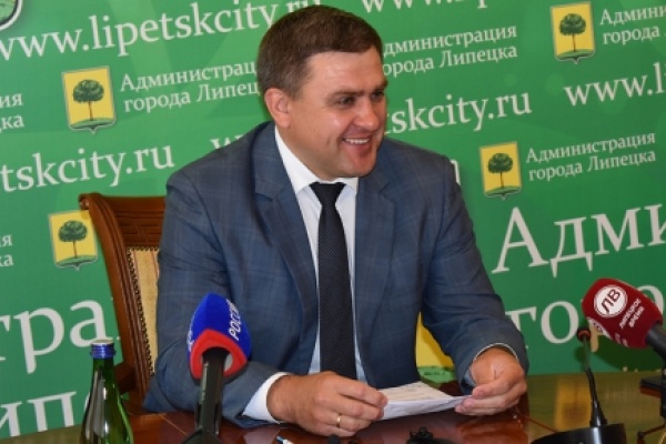 Увольнения в липецкой мэрии не помещали главе города Сергею Иванову поднять свой авторитет