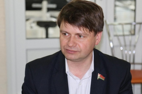 Бывший главный коммунальщик Липецкой области Юрий Костин вновь попробует взять мандат в регпарламенте