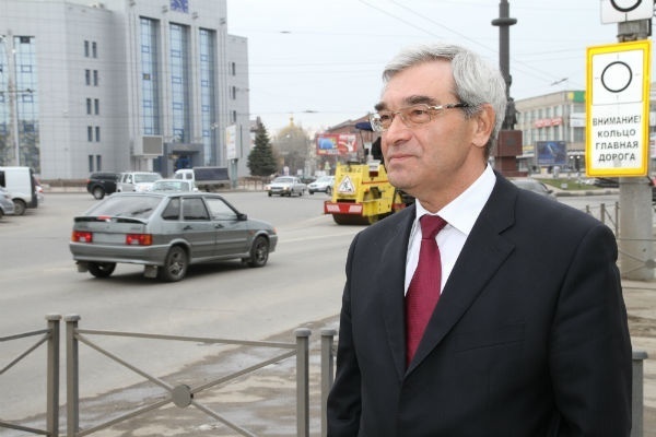Липецкий градоначальник готов потеснить главу Воронежа в рейтинге мэров ЦФО
