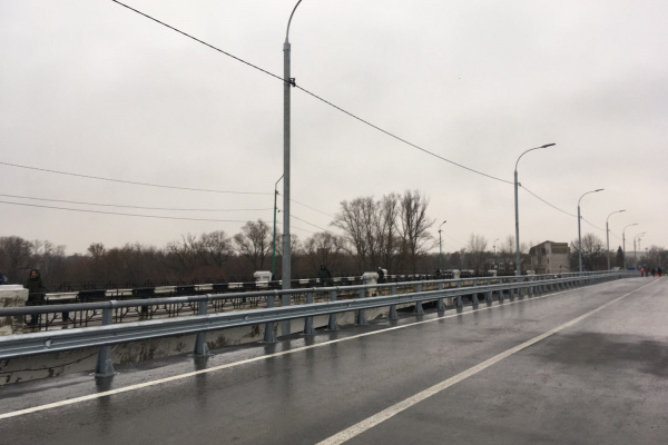 Липецкий общественник пытается предотвратить разрушение Петровского моста
