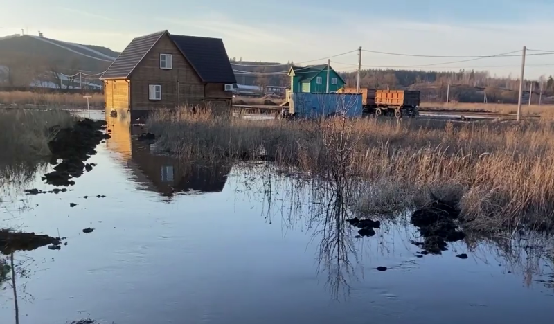 Липецкое село Большая Кузьминка уходит под воду из-за неправильно построенной дороги