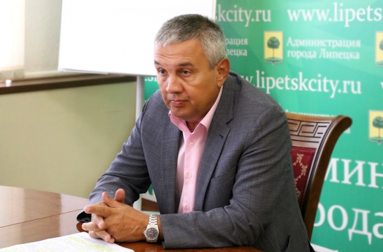 Отвечающий за спорт в Липецке Олег Токарев решил уйти в отставку
