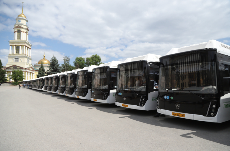 Муниципальный автопарк Липецка пополнился автобусами с USB и датчиками подсчёта пассажиров