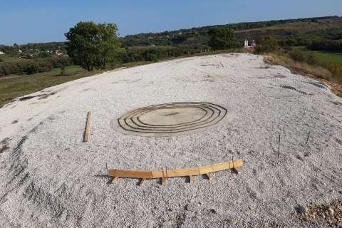 Общественники обвиняют руководство липецкого сафари-парка «Кудыкина гора» в разрушении уникального памятника археологии