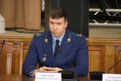 Липецкие парламентарии поддержали кандидатуру Геннадия Анисимова на должность прокурора области