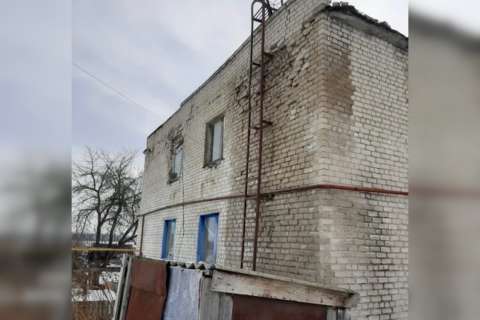 В Липецкой области многоквартирный дом осыпается прямо на глазах