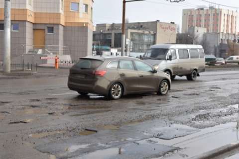 Липецкие власти «наказали» подрядчиков на 11 млн рублей за «убитые» дороги