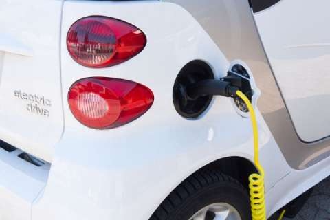 Липецкие депутаты думают избавить восемь владельцев электромобилей от транспортного налога