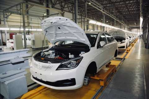 Первый в России завод по выпуску электромобилей EVOLUTE открыли в Липецкой области