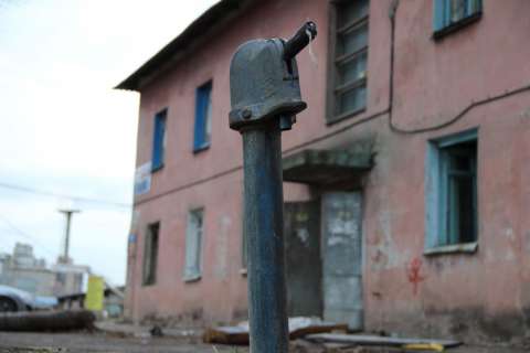 Елецкие власти переселили людей из старых домов в «новое аварийное» жилье