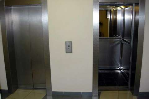 На лифты со шрифтом Брайля и классической музыкой липецкие власти потратят 300 млн рублей