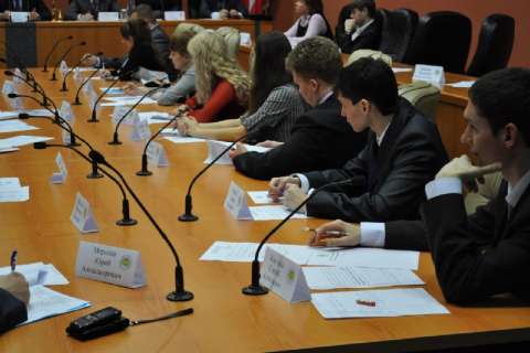 Молодежный парламент Липецкой области сократит число депутатов в два раза