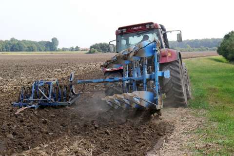 Крупная сельхозкомпания из Липецкой области покусилась на кусок «особой» земли