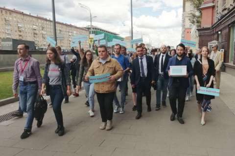 Активистов липецкого штаба Навального оштрафовали за неповиновение полиции