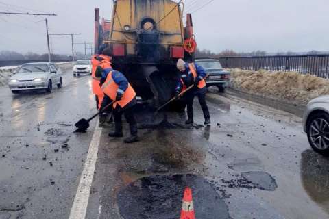 С начала сезона зимнего ремонта дорог в Липецке восстановили покрытия на 65 улицах