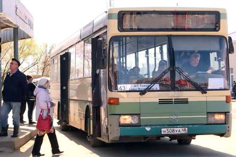 В Липецкой области рядом с автобусными остановками появятся укрытия