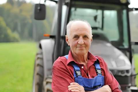 Более 10 тысяч жителей Липецкой области получают повышенную пенсию за работу в сельском хозяйстве