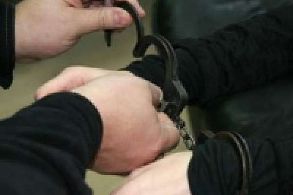 Встреча старых друзей закончилась побоищем Встреча старых друзей закончилась побоищем