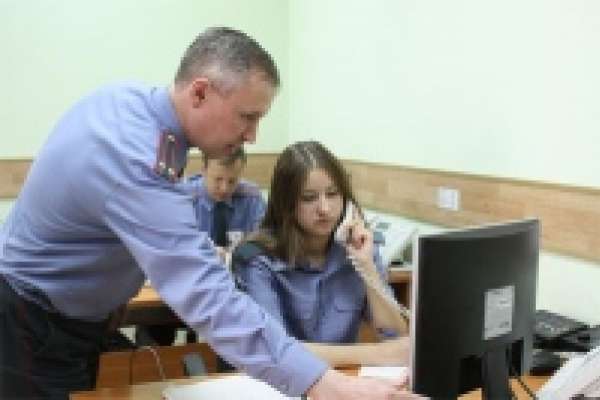 В Липецке в кафе задержали вора В Липецке в кафе задержали вора