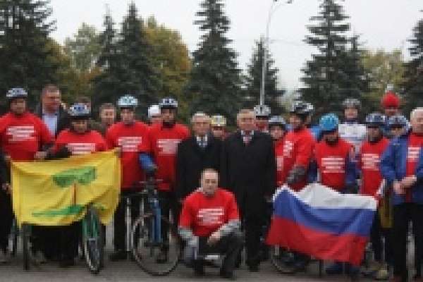 В Липецке стартовал международный паралимпийский велопробег «Мир без барьеров и границ!» В Липецке стартовал международный паралимпийский велопробег «Мир без барьеров и границ!»