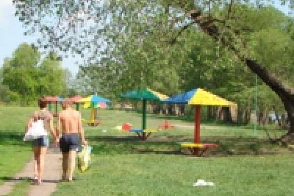 Городские пляжи готовят к купальному сезону Городские пляжи готовят к купальному сезону
