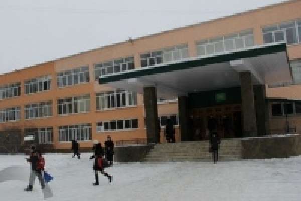 В школах Липецка начали принимать документы от родителей будущих первоклассников В школах Липецка начали принимать документы от родителей будущих первоклассников