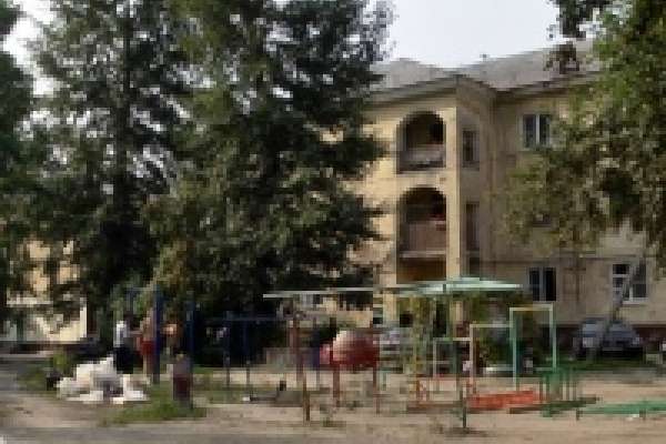 В Липецке на миллион от мэрии советы общественного самоуправления устанавливают детские площадки В Липецке на миллион от мэрии советы общественного самоуправления устанавливают детские площадки