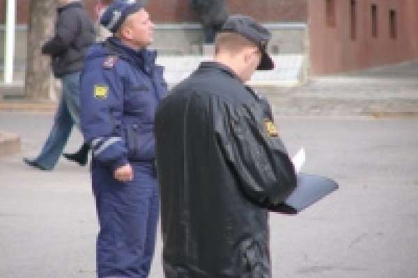 Милиционеров не пустили в компьютерные клубы