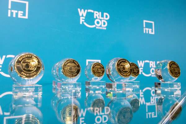 Продукты липецкого комбината «Лебедяньмолоко» взяли «золото» на всероссийском конкурсе Продукты липецкого комбината «Лебедяньмолоко» взяли «золото» на всероссийском конкурсе