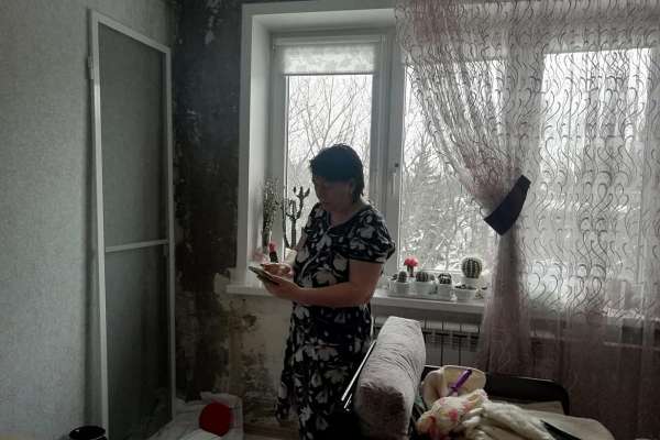 Жители многоквартирного дома в Липецке страдают от потопов и плесени