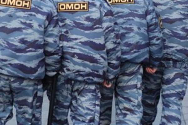 ОМОН отпустил рабочих с липецкого «Рошена» ОМОН отпустил рабочих с липецкого «Рошена»