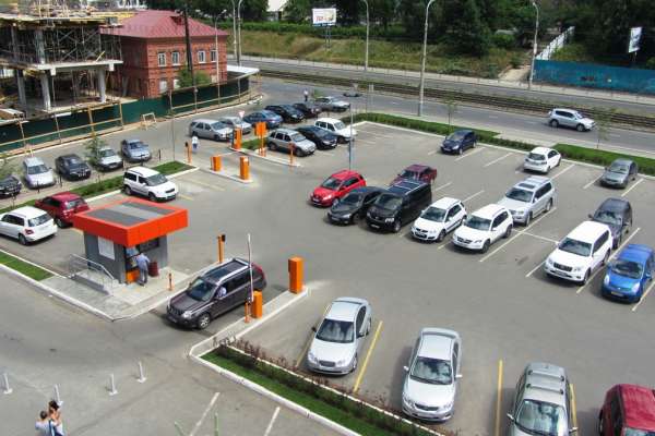 «Сырой» проект по созданию платных парковок в Липецке вновь не удовлетворил депутатов