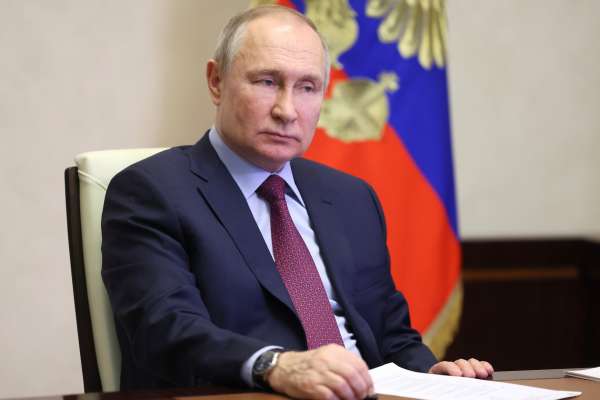 Липецкие депутаты-коммунисты воздержались от поддержки решений президента страны Владимира Путина Липецкие депутаты-коммунисты воздержались от поддержки решений президента страны Владимира Путина