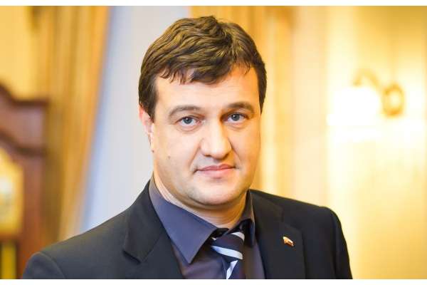 Ужесточение закона о противодействии коррупции повысит прозрачность деятельности липецких чиновников – спикер горсовета Игорь Тиньков Ужесточение закона о противодействии коррупции повысит прозрачность деятельности липецких чиновников – спикер горсовета Игорь Тиньков