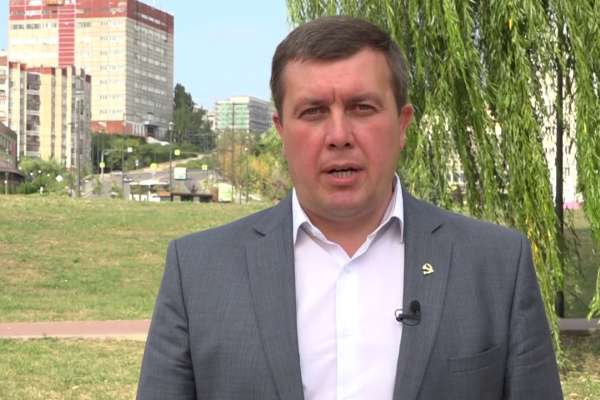 Политолог признал липецкого коммуниста Сергея Токарева серьёзным соперником Игоря Артамонова Политолог признал липецкого коммуниста Сергея Токарева серьёзным соперником Игоря Артамонова