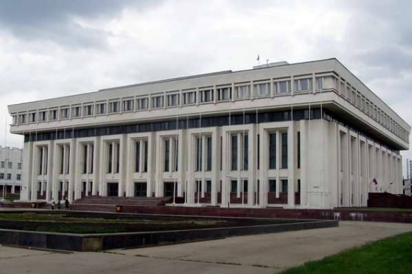 Губернатор Тамбовской области Александр Никитин призвал чиновников строже контролировать коммунальную модернизацию